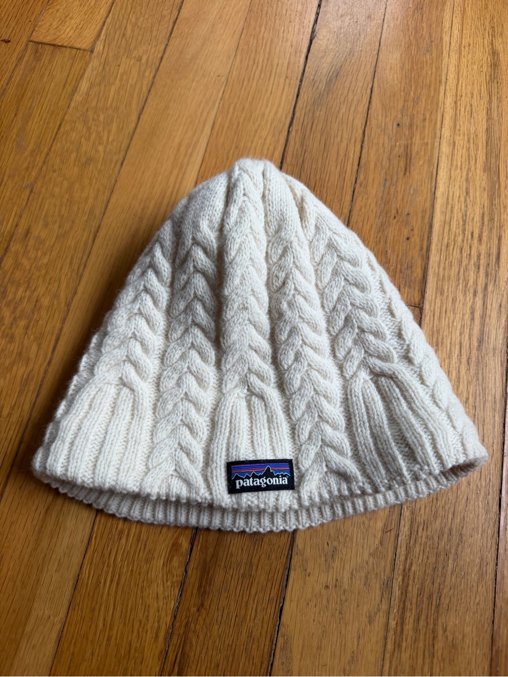 Patagonia cream cable knit beanie